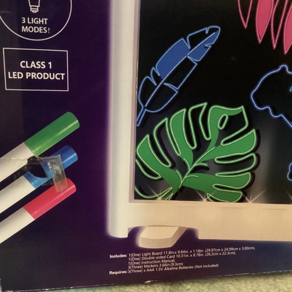 NEW Light Up LED Drawing Board FUN FOR EVERYONE! 💡 - Picture 6 of 8